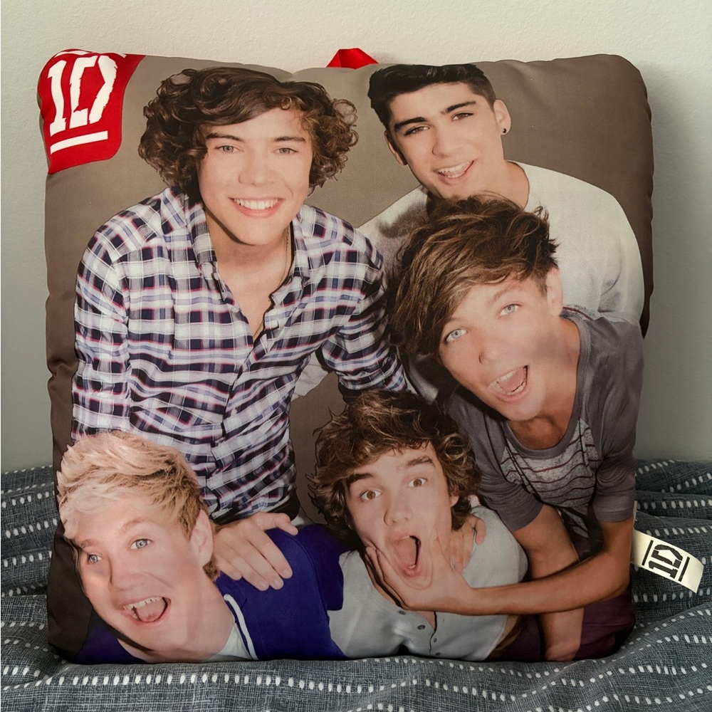 One Direction Square Throw Pillow (Multicolor and Red)